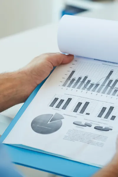 unrecognizable-doctor-holding-charts-close-up-2026-01-09-00-57-26-utc.jpg